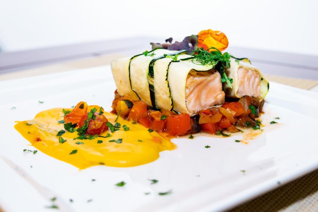 Habana Hotel Y Restaurante 이구에이 외부 사진